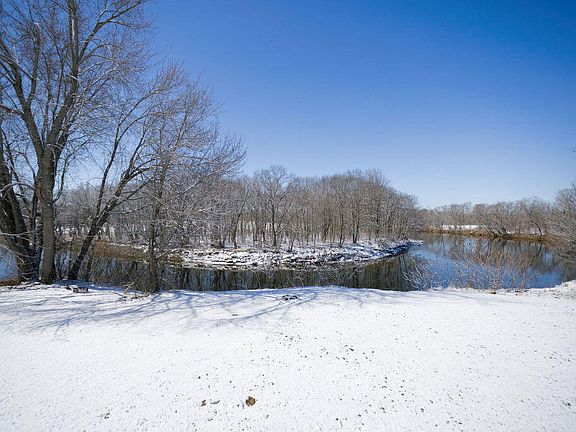 3rd image of 133 Croswell Road