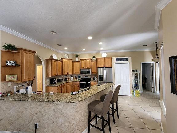 4th image of 6463 Flora Vista Pl