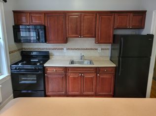 715 Avenue C APT 3, Bayonne, NJ 07002