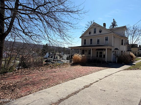 3rd image of 201 Ruskin Dr