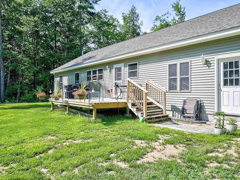 419 Winter Rd — Photo 25
