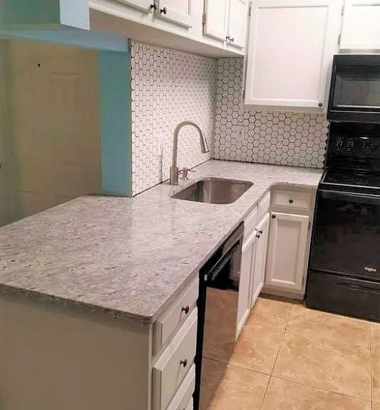 Marble countertops with plenty of storage