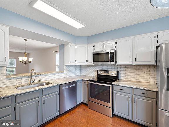 5th image of 117 W Galloway Ct