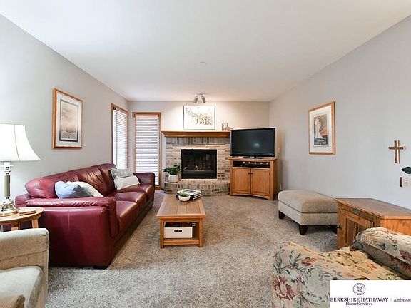 5th image of 6709 S 162nd Ave