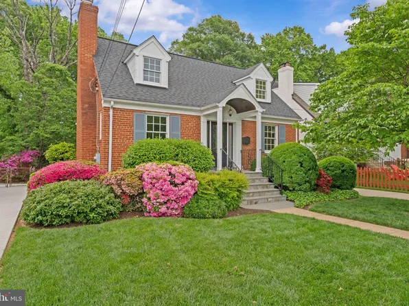 1733 Crestwood Dr, Alexandria, VA 22302