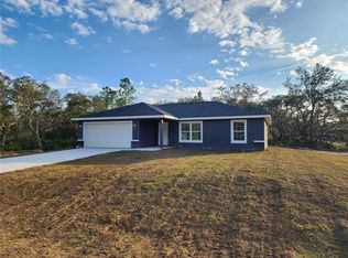 60 Malauka Ln, Ocklawaha, FL 32179