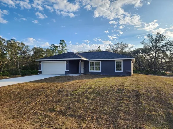 60 Malauka Ln, Ocklawaha, FL 32179