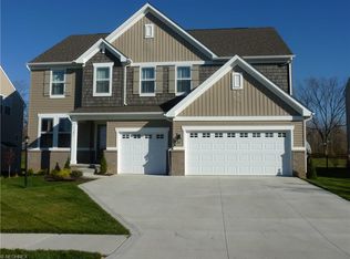 1381 Muirwood Dr, Brunswick, OH 44212