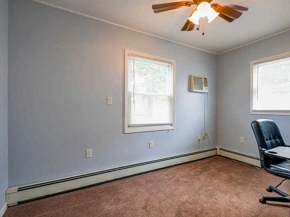 4th image of 8 Pasture Ln