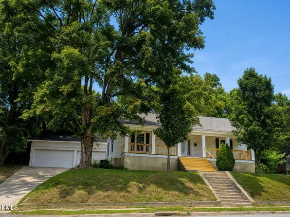 408 E Nash St, Louisburg, NC 27549