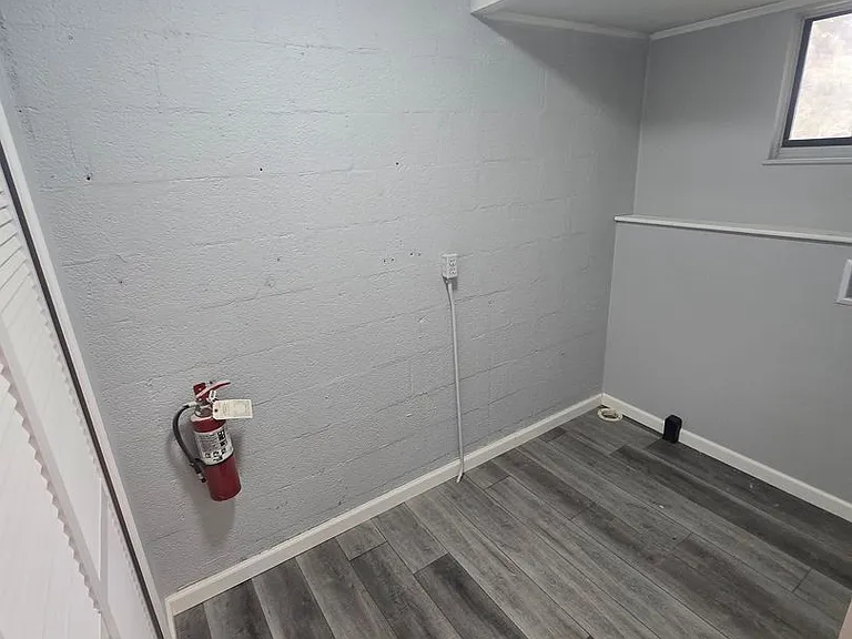 1565 Bryn Mawr Pl — Photo 43
