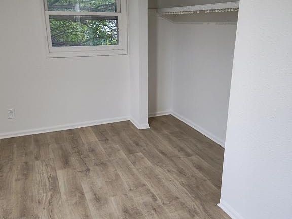 5th image of 105 N Russell St Unit 1