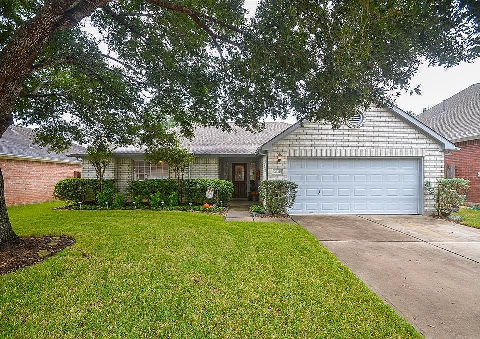 1st image of 2931 Lake View Dr