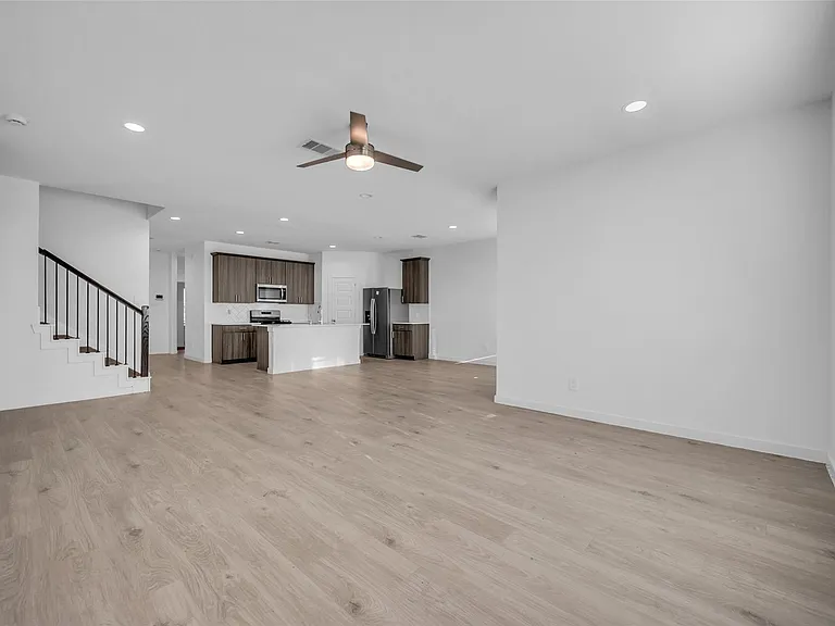 2828 Willow Gulch Way — Photo 2