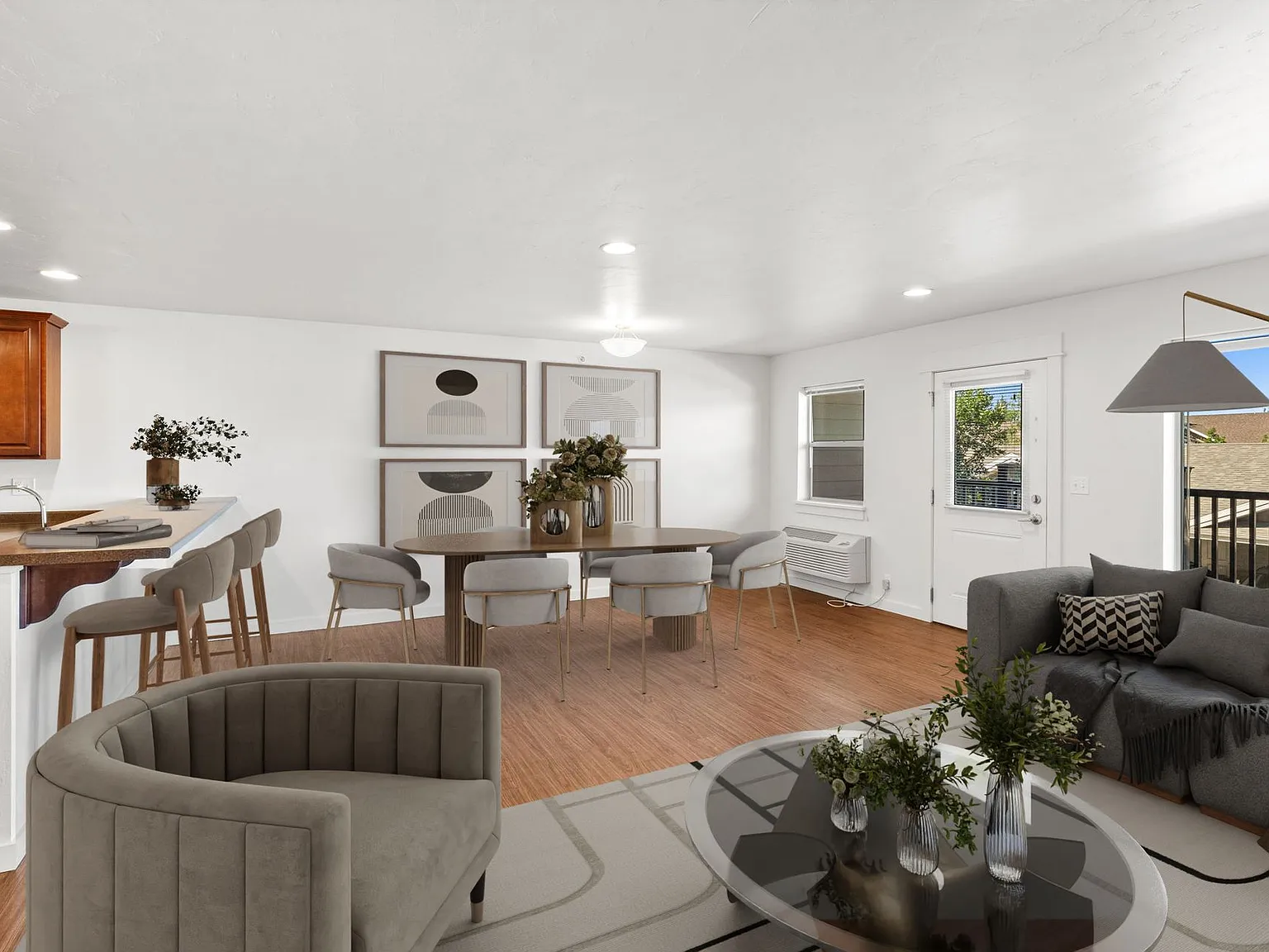Tempest Court — Photo 4