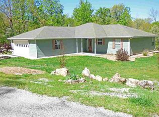 1 Konawa Dr, Cherokee Village, AR 72529