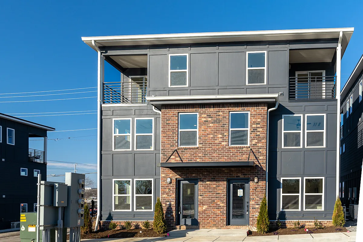 102 Duke Street - 1 — Photo 1