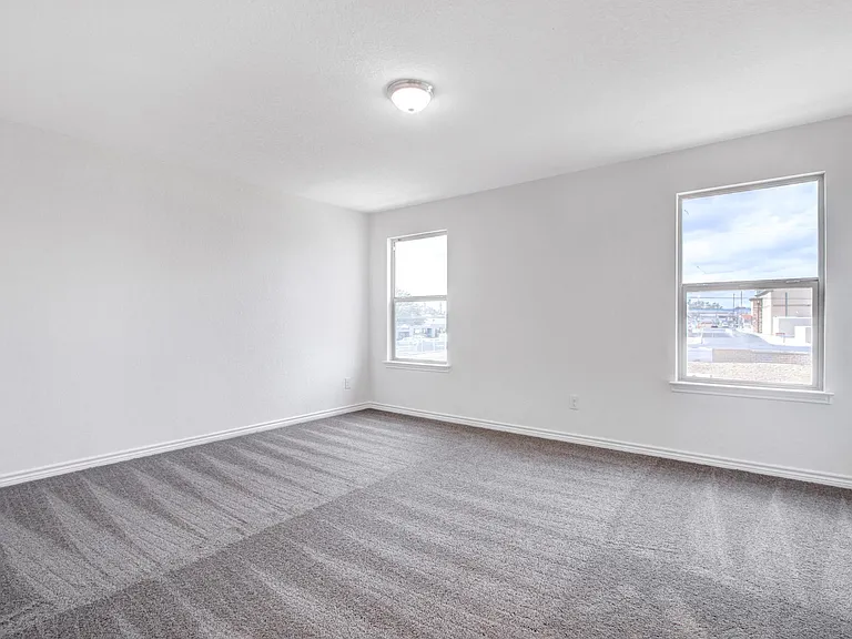 4955 Usaa Blvd — Photo 18