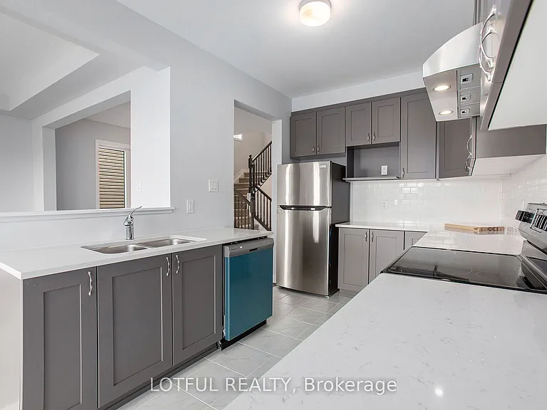 2104 Winsome Ter — Photo 12