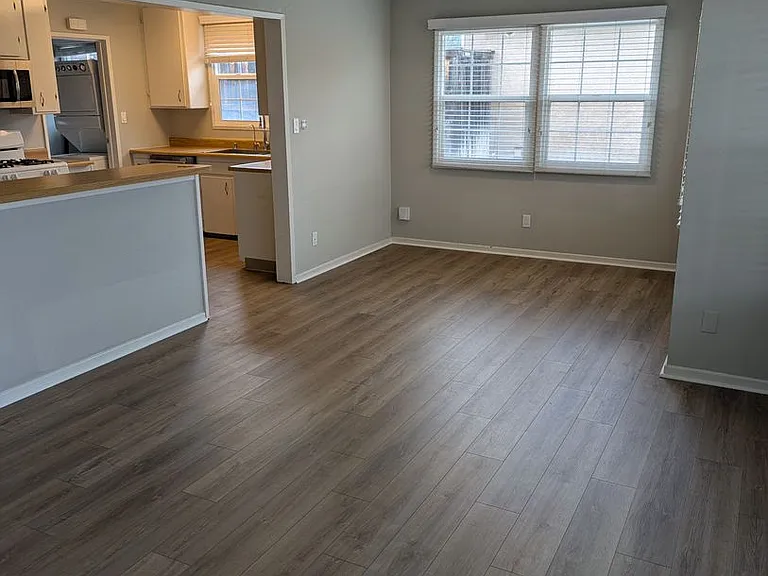 6682 Birchwood St — Photo 7