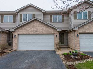 837 N 1st St, Elburn, IL 60119