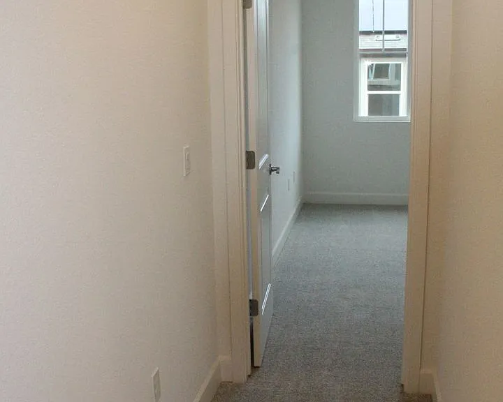 405 Mystic Ln — Photo 25