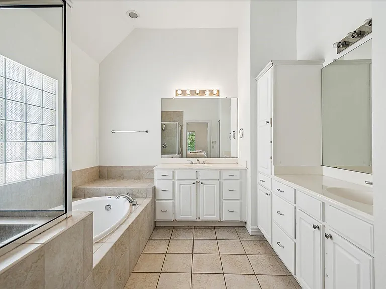 4013 Blossom St — Photo 16