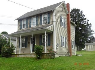 27 Hazen Ave, East Bangor, PA 18013