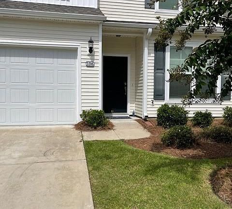 2nd image of 106 Freeboard Ln