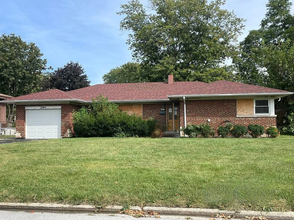 10815 S 71st Ct photo 1