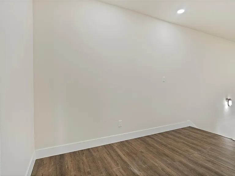 8027 Virgil St — Photo 25