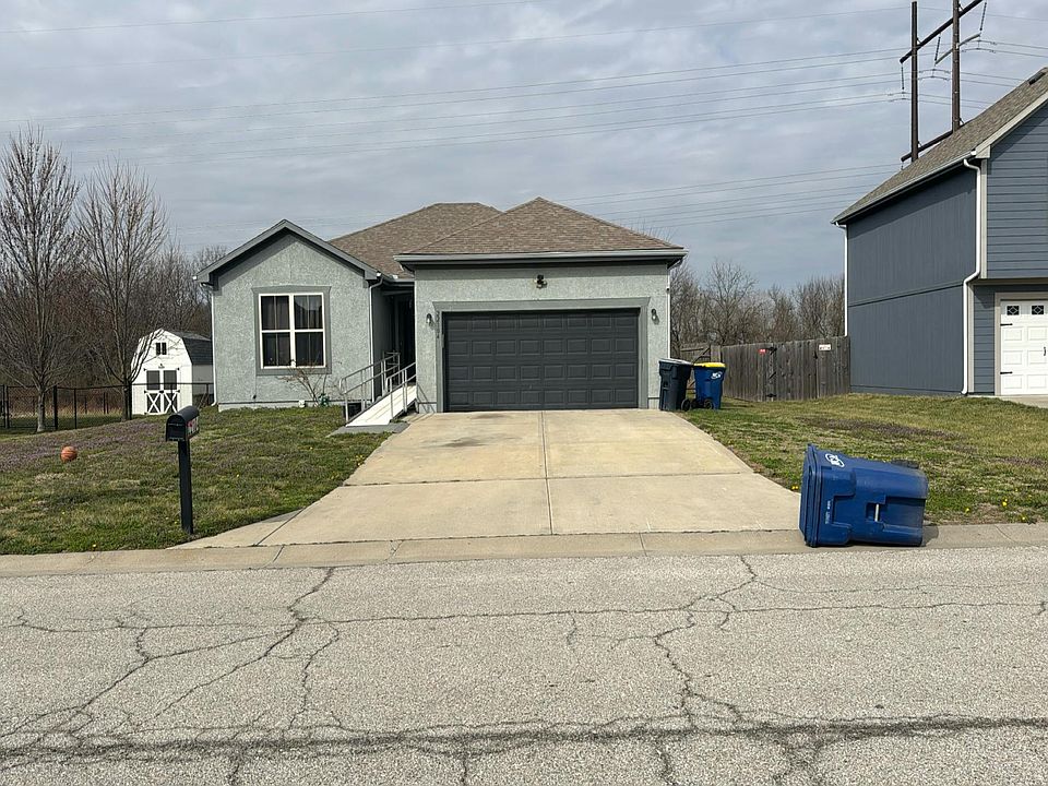 1st image of 22104 Crystal Ave