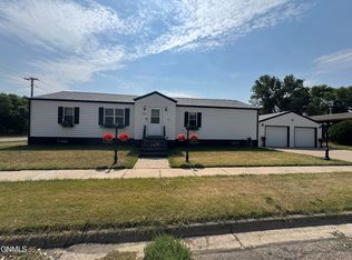 201 4th St NW, Beulah, ND 58523
