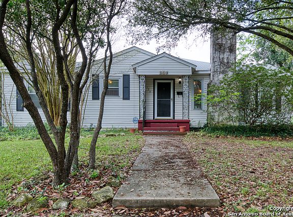 2nd image of 154 Larchmont Dr