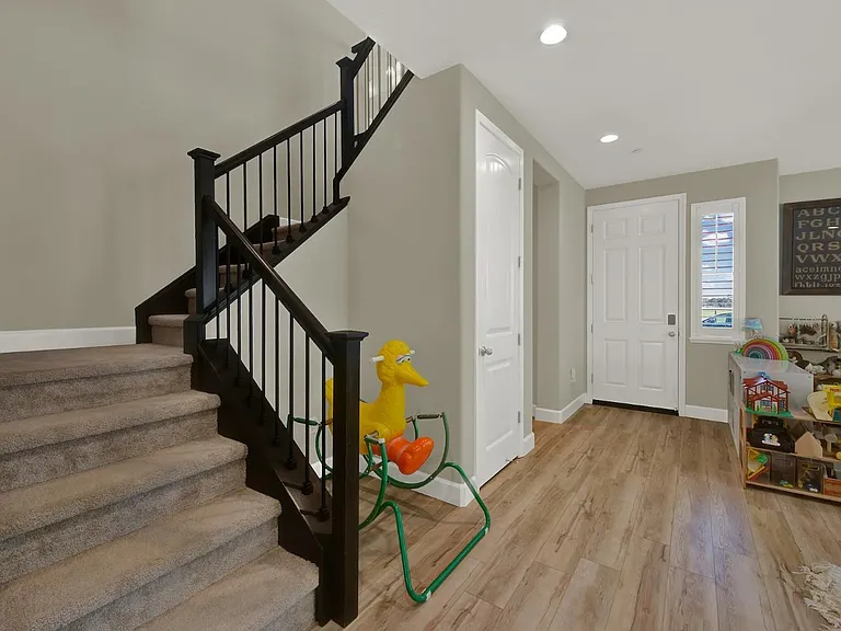 4037 Crane Ct — Photo 22