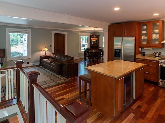 5th image of 15799 Hickory Ln