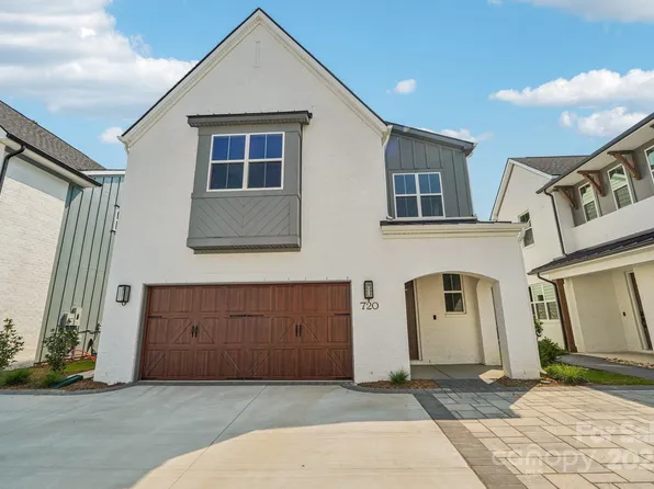 720 Flare Dr, Tega Cay, SC 29708