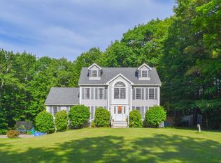 17 Karlin Rd, Fremont, NH 03044