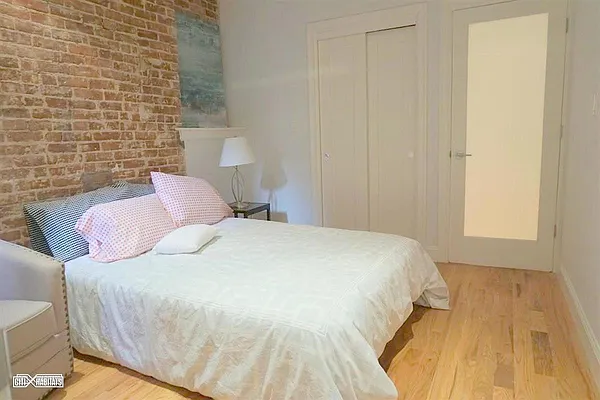 Rented by Compass | media 14