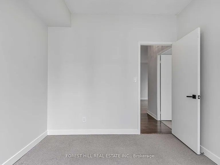 126 Simcoe St #1407 — Photo 15