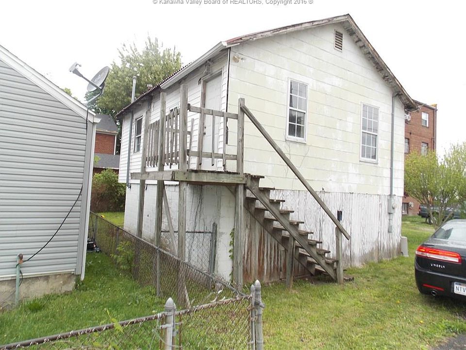 1st image of 102 1/2 3rd Ave