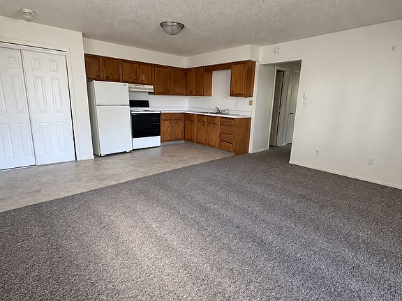 3rd image of 1319 10th Ave S #8