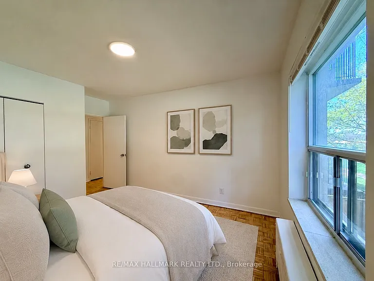 30 Upper Canada Dr #208 — Photo 10