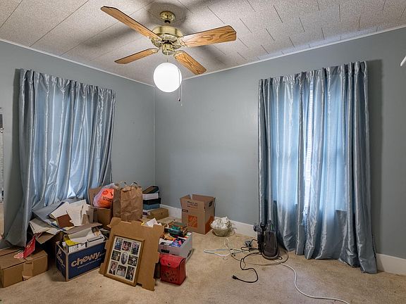 4th image of 109 E Fulliam Ave