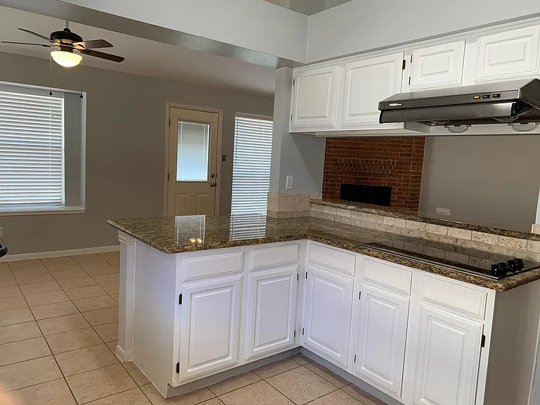 3111 Lazy Brook Dr — Photo 10