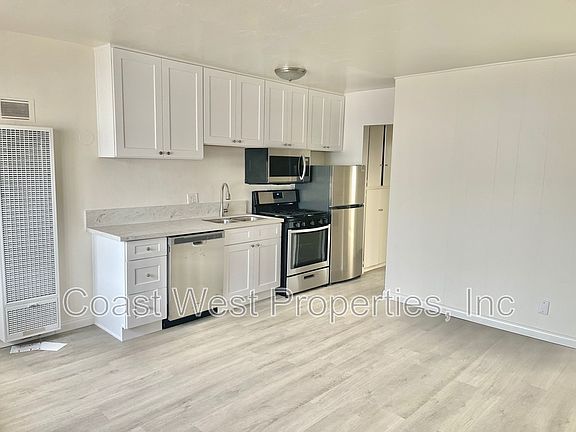 3rd image of 1536 Moorland Dr APT 2