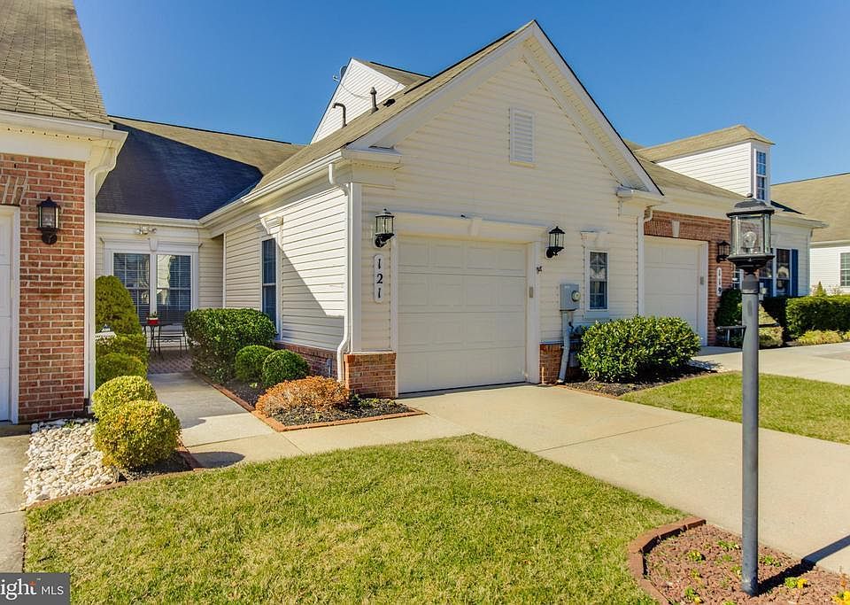 1st image of 121 Ponytail Ln #136