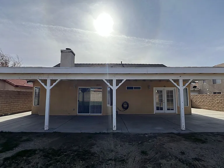 2121 Beechwood St — Photo 29