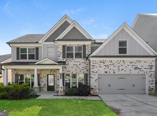 652 Overlook Glen Dr, Lawrenceville, GA 30045