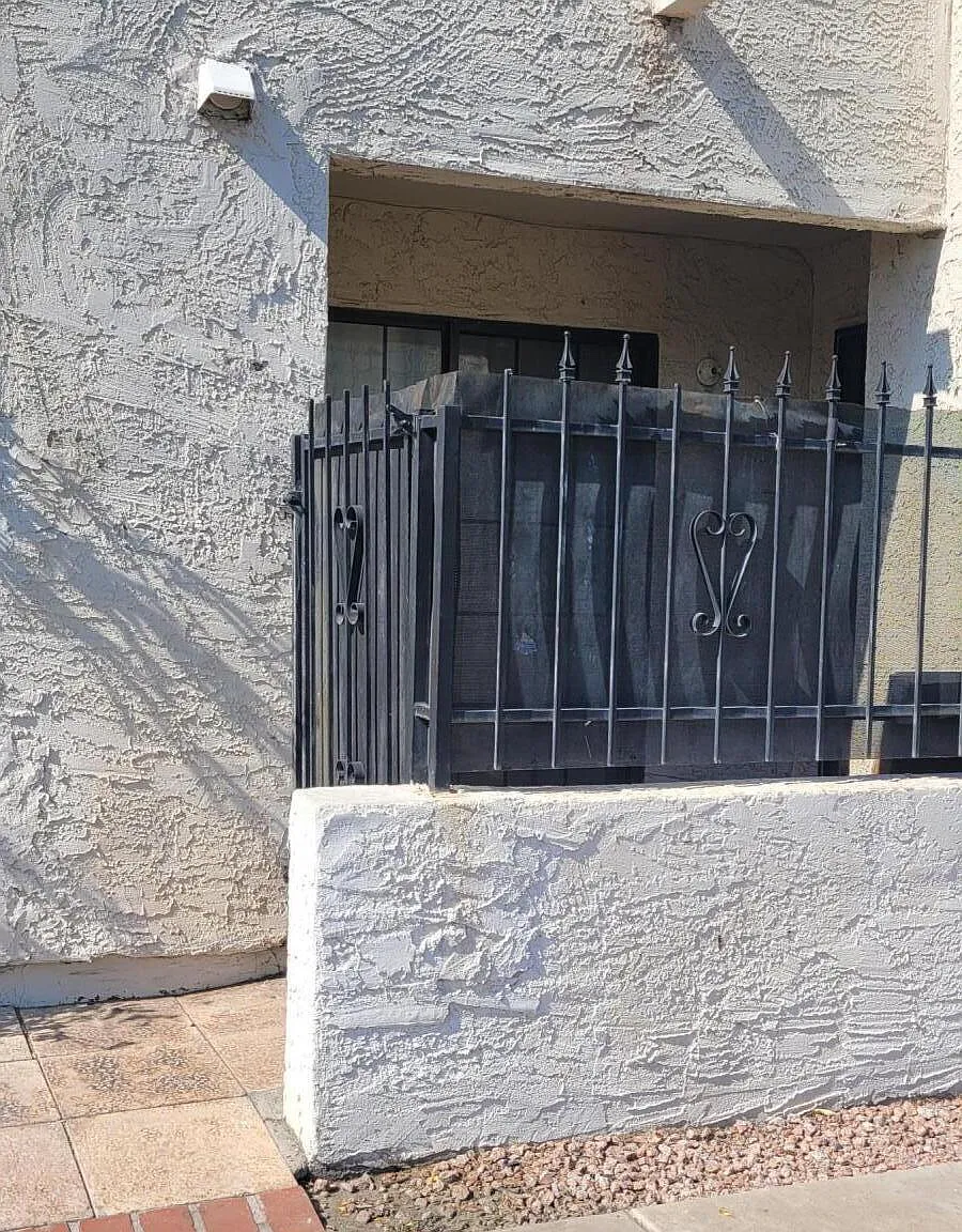 2 bed, 2.0 bath, 922 sqft, $1,100 — Photo 4